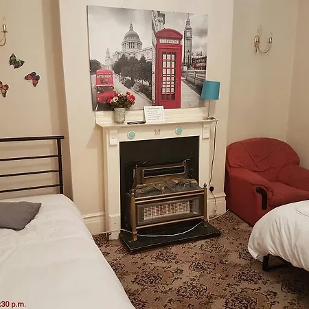 137 Upton Lane Hotel