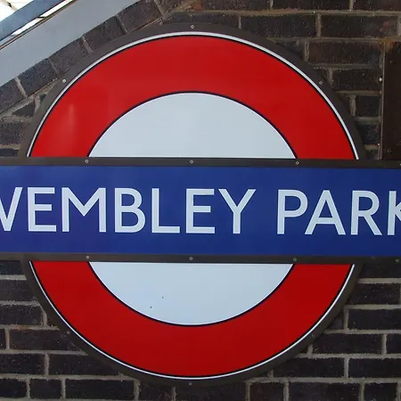 - Wembley International Hotel