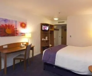 Premier London Heathrow Terminal 5 3*