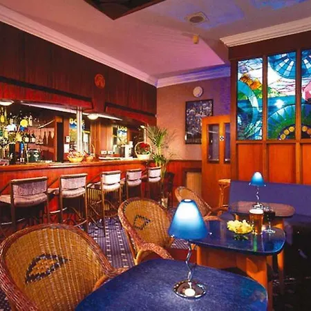 Mitre House 3* London