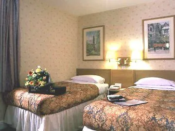 Comfort Kensington Hotel 3*