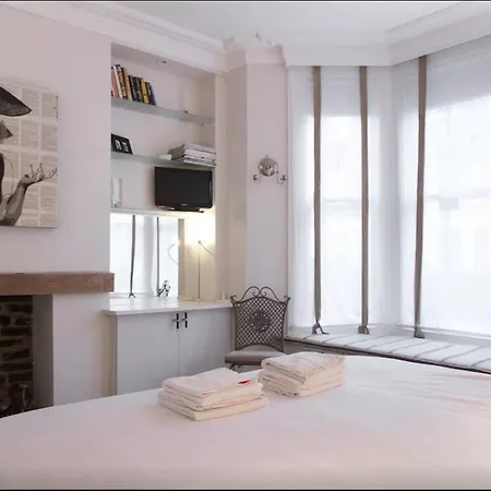 Apartment Retreat To A Stylish 1 Bedroom Flat In Chelsea London