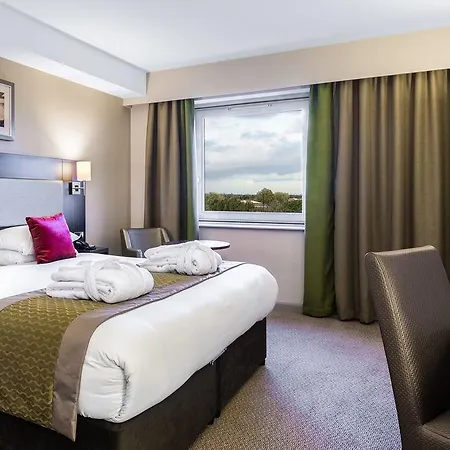Heston Hyde 4* Hounslow
