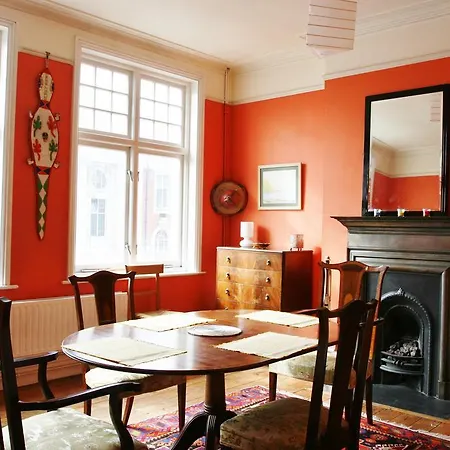 Brixton Oasis Holiday home