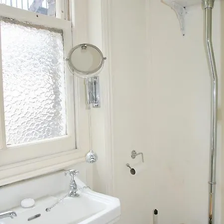 Holiday home Brixton Oasis *