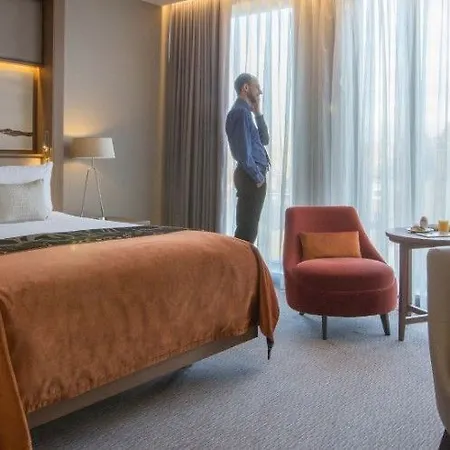 Hotel Clayton Chiswick 4*