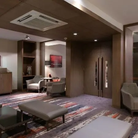 Clayton Chiswick Hotel 4*