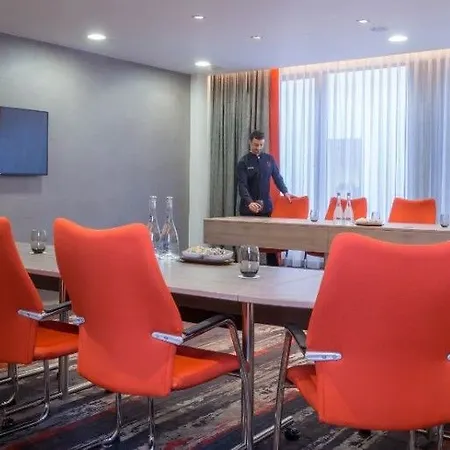 Clayton Chiswick Londra