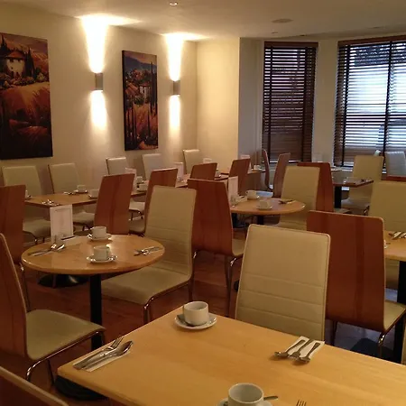 Ibis Styles Gloucester Road Hotel