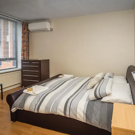 Apartment Lse Rosebery Hall