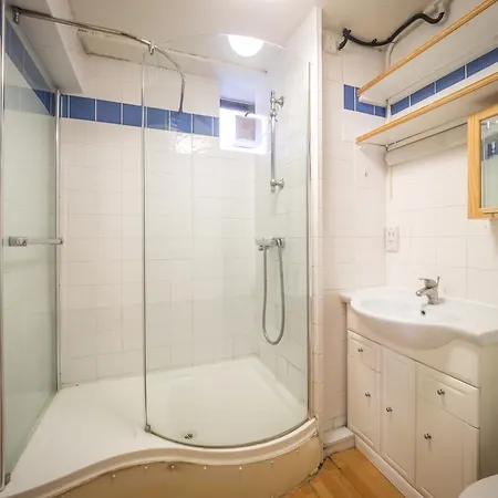Lse Rosebery Hall Apartment