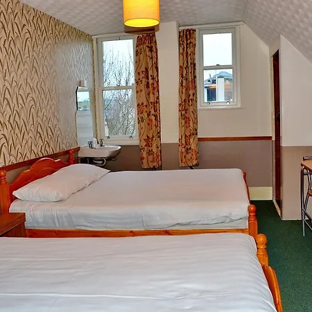 Visitors Apartmanhotel