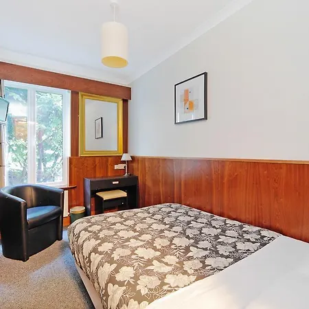 Visitors Apartmanhotel