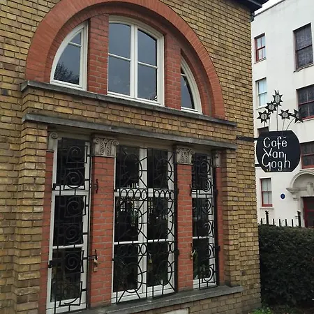 Moira House * Londra