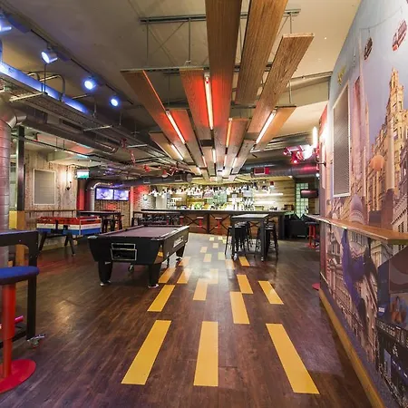 Generator Hostel *