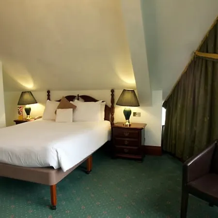 Britannia The International Hotel 4*