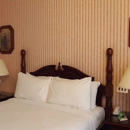 Britannia The International 4* Londra