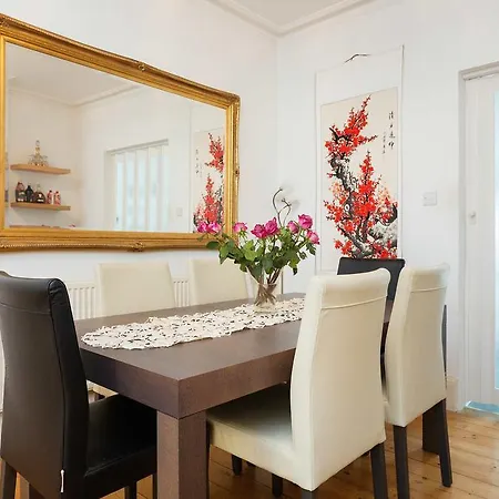 Veeve - Homely Hammersmith London