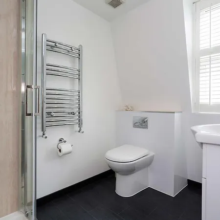 Veeve - Homely Hammersmith Holiday home