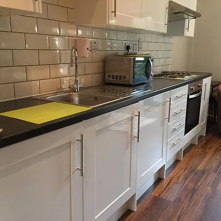 Lyall 3* London