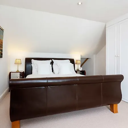 Holiday home Veeve - Homely Hammersmith *