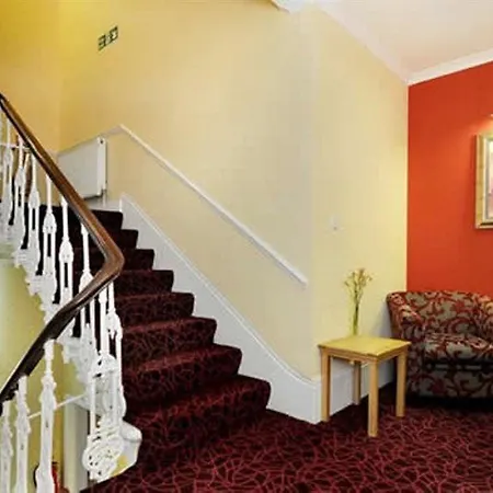 Lord Jim Kensington Hotel London