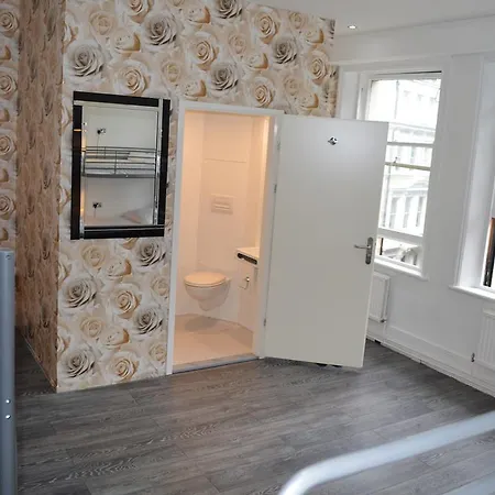 Barkston Earls Court Vandrarhem *