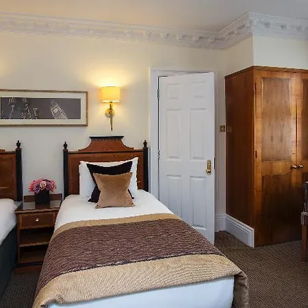 Hendon Hall 4*