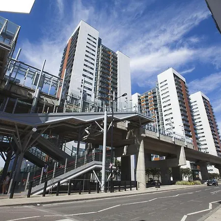 Hotel Rojen Docklands London