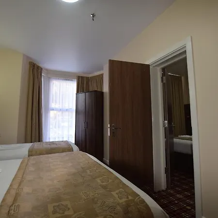 Lucky 8 Hotell