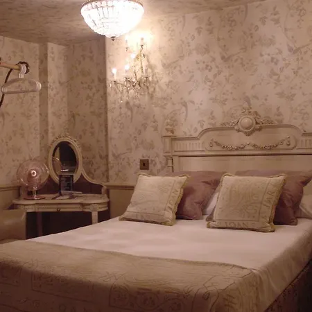 Pavilion 3* London