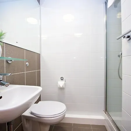 Citylivein London Aparthotel 2*