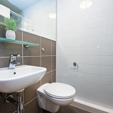 Citylivein London Aparthotel 2*