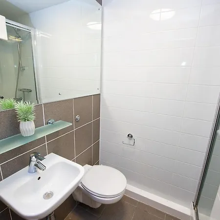 Aparthotel Citylivein London 2*