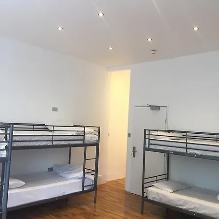 Barkston Earls Court Vandrarhem
