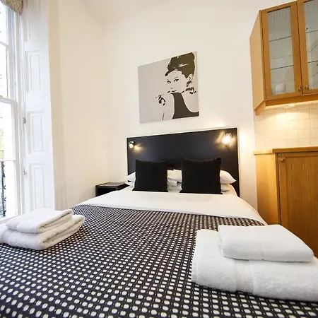Apartment Studios2let