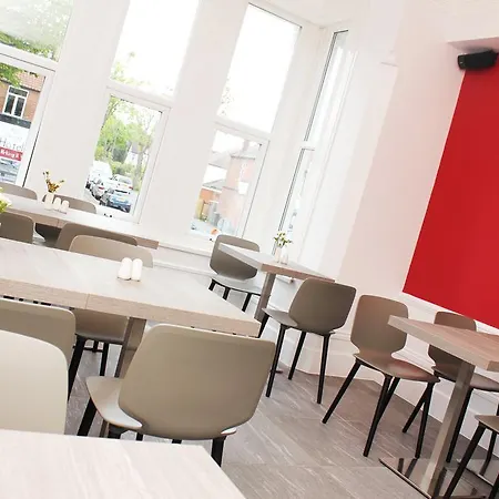 Gidea Park Hotel 3*