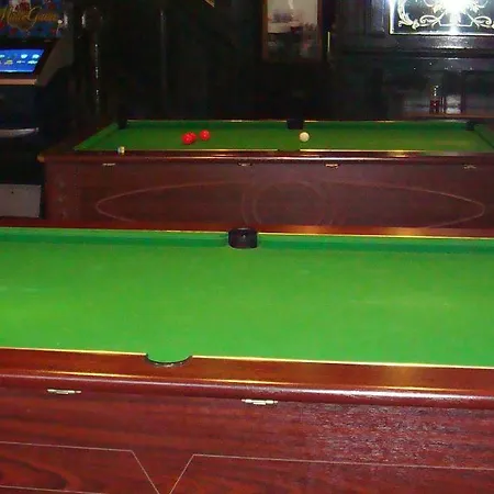 Beaconsfield 2*