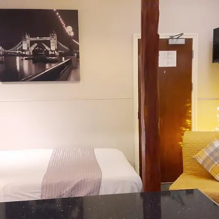 United And Hotel