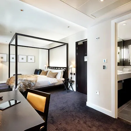 The Resident Soho 4*
