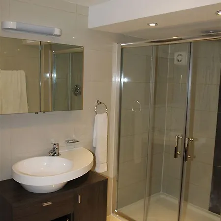 Kings Cross Hotel 3*