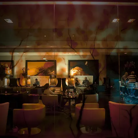 Plaza On The River 5* London