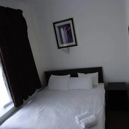 Rotana 2*