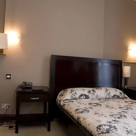 The Crescent Hyde Park Hotel 4*