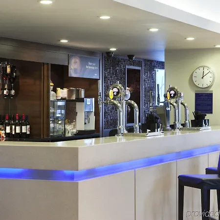 Holiday Express Greenwich By Ihg Hotel