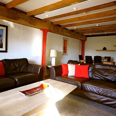 Fox Aparthotel