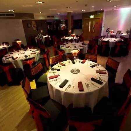 Hotel Mehfil 3*