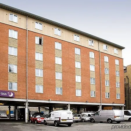 Hotel Premier Tower Bridge Londýn