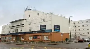 Travelodge Battersea 2* Londra