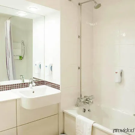 Premier London Town Centre Hotel